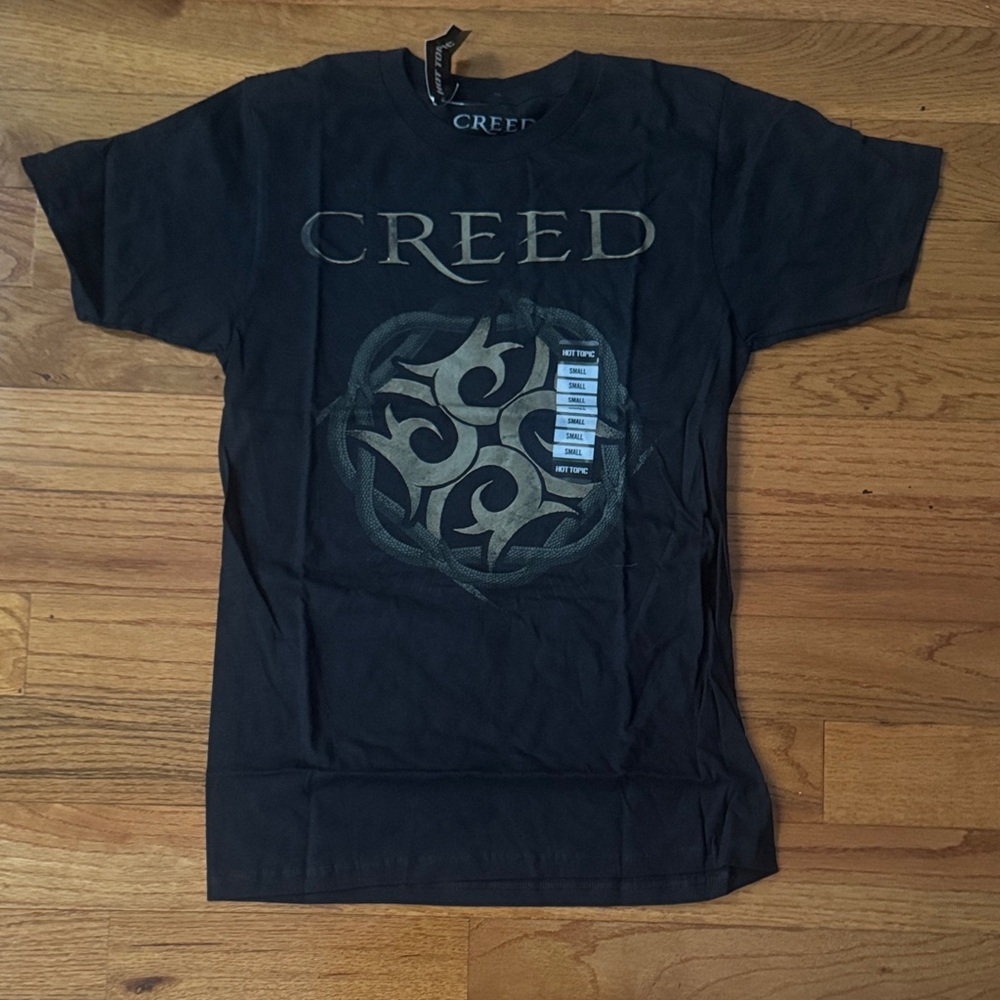 Creed graphic tee, size S never worn